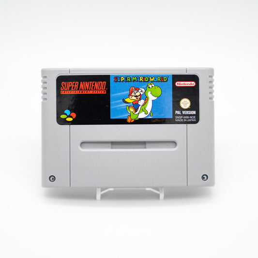 Super Mario World - Super Nintendo (SNES)