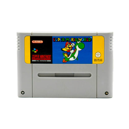 Super Mario World - Super Nintendo (SNES)